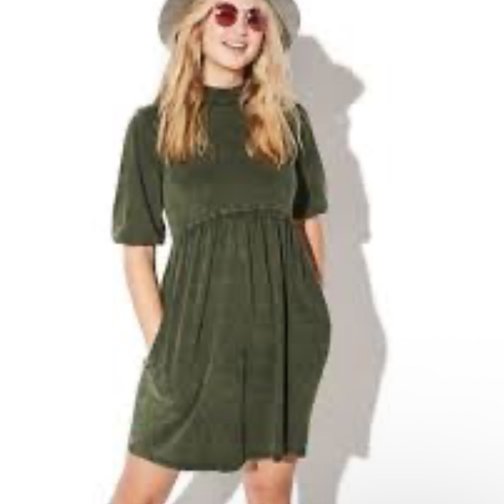 Vylette Green Puff Sleeve Mock Neck long sleeve Babydoll Dress